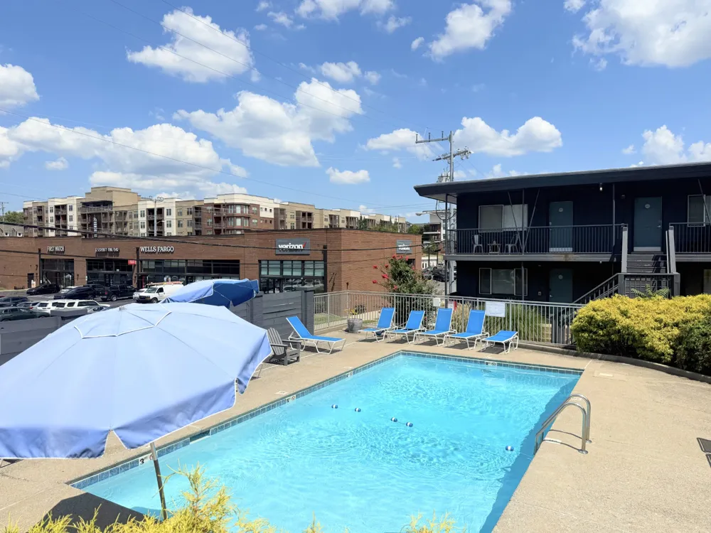 803 Hillview Hts #206 Nashville, TN 37204