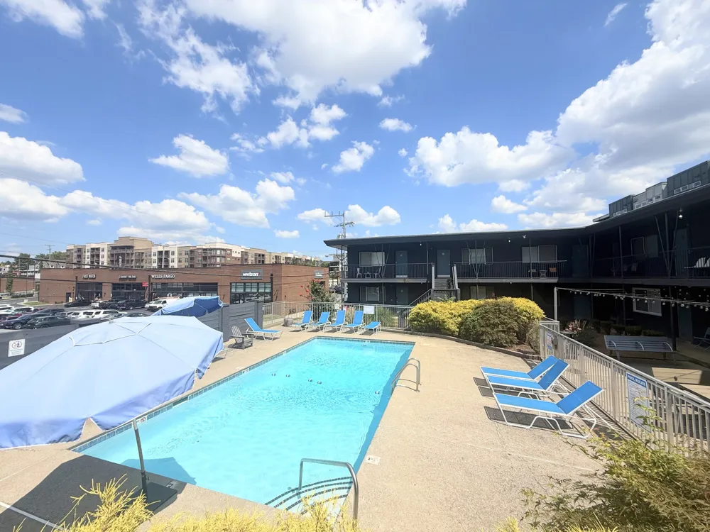803 Hillview Hts #206 Nashville, TN 37204