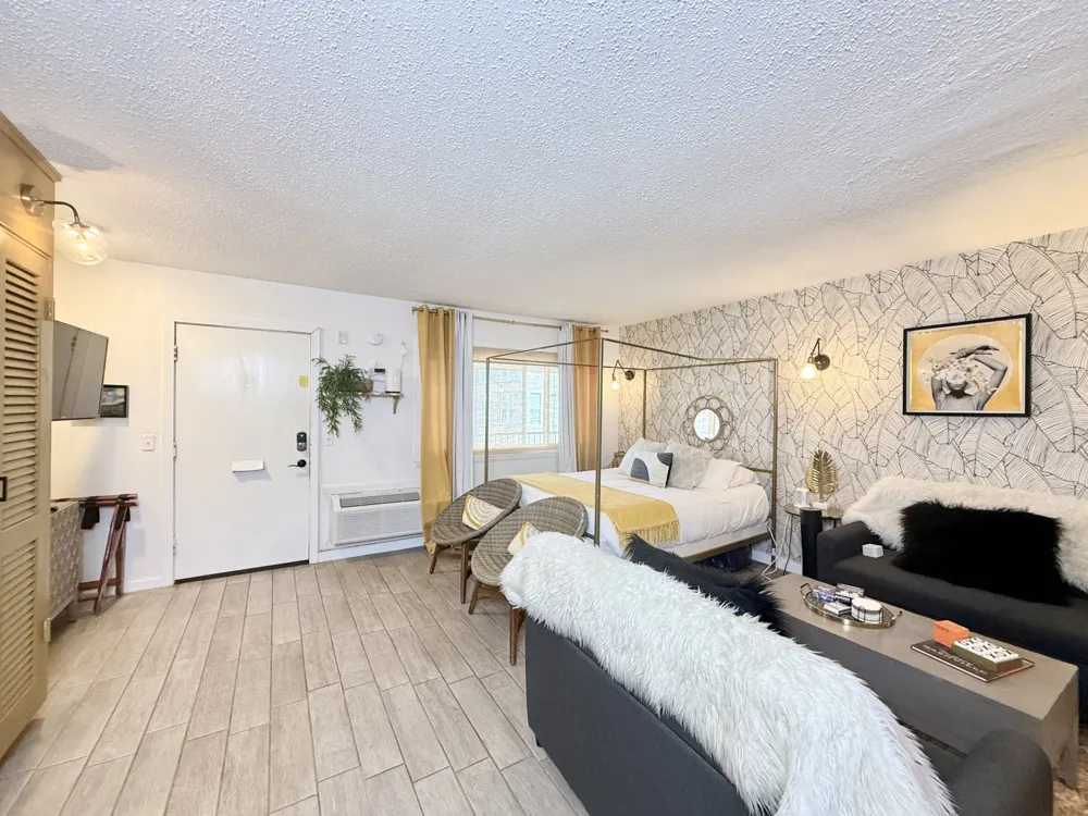 803 Hillview Hts #206 Nashville, TN 37204