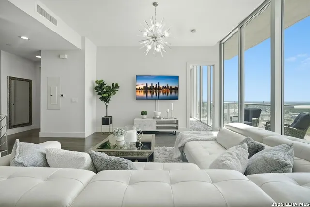 610 E Market #UNIT 2909 San Antonio, TX 78205