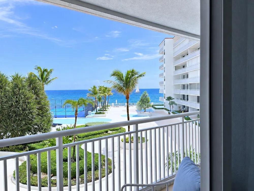 3546 S Ocean Boulevard #422 South Palm Beach, FL 33480
