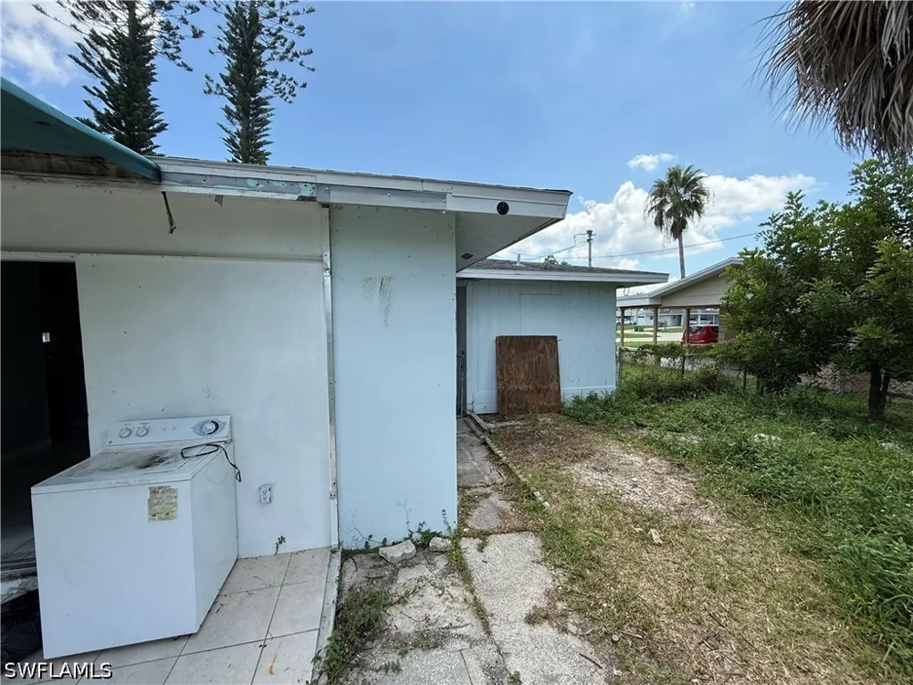NE 15th Avenue Cape Coral, FL 33909