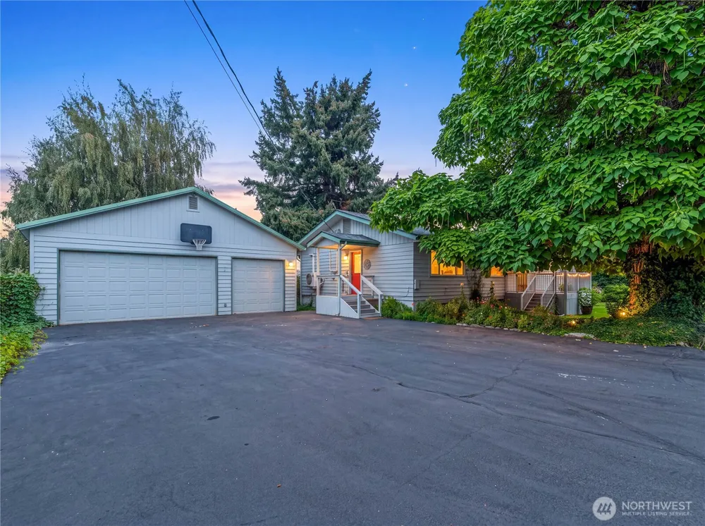1216 4th Street Wenatchee, WA 98801