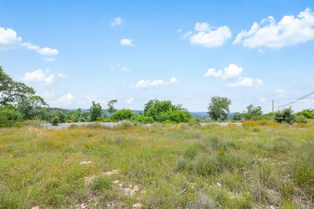 11207 Mountain Top Circle Jonestown, TX 78645