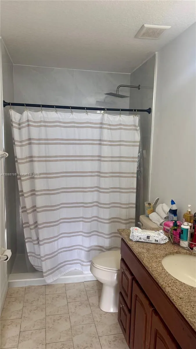 7329 NW 174th Ter #101 Hialeah, FL 33015