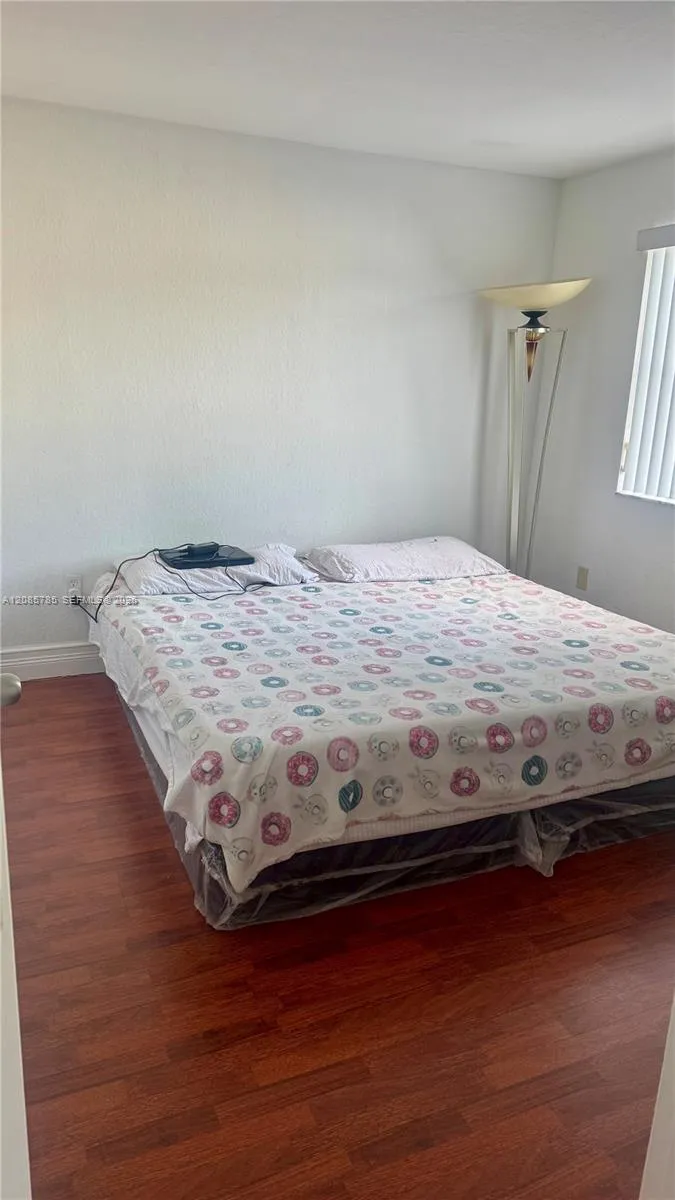 7329 NW 174th Ter #101 Hialeah, FL 33015