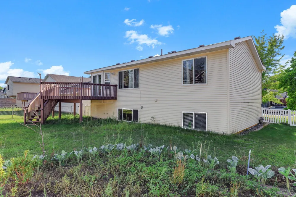 11012 Edgewood Avenue Champlin, MN 55316