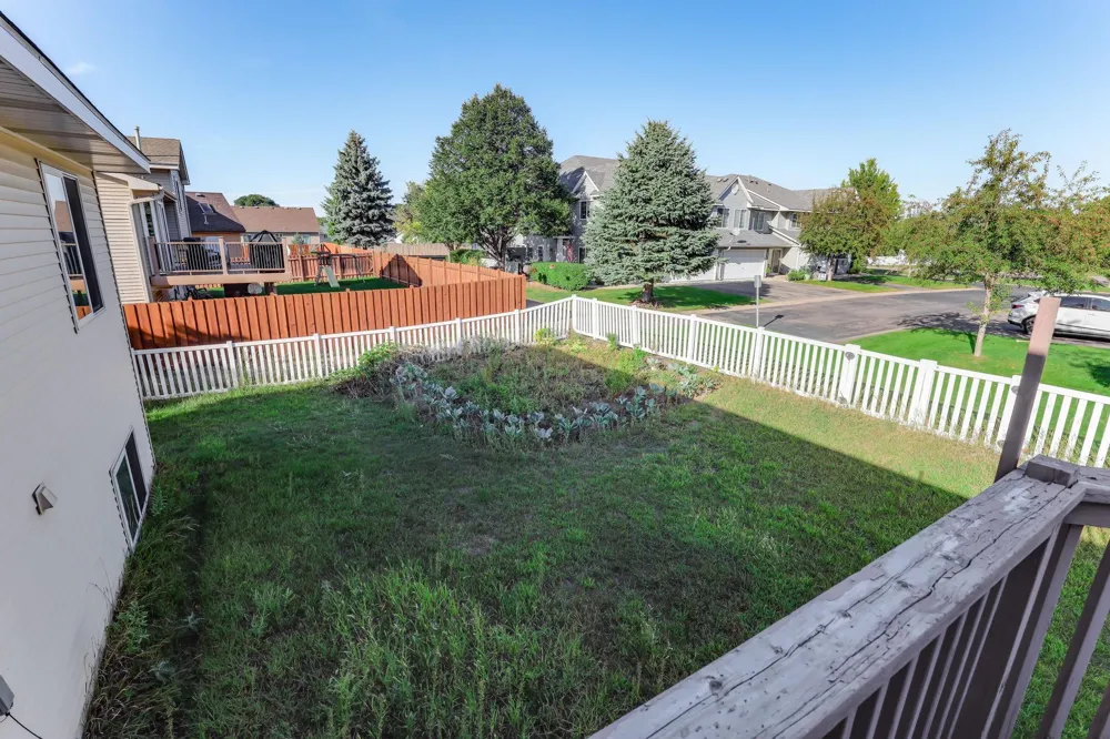11012 Edgewood Avenue Champlin, MN 55316
