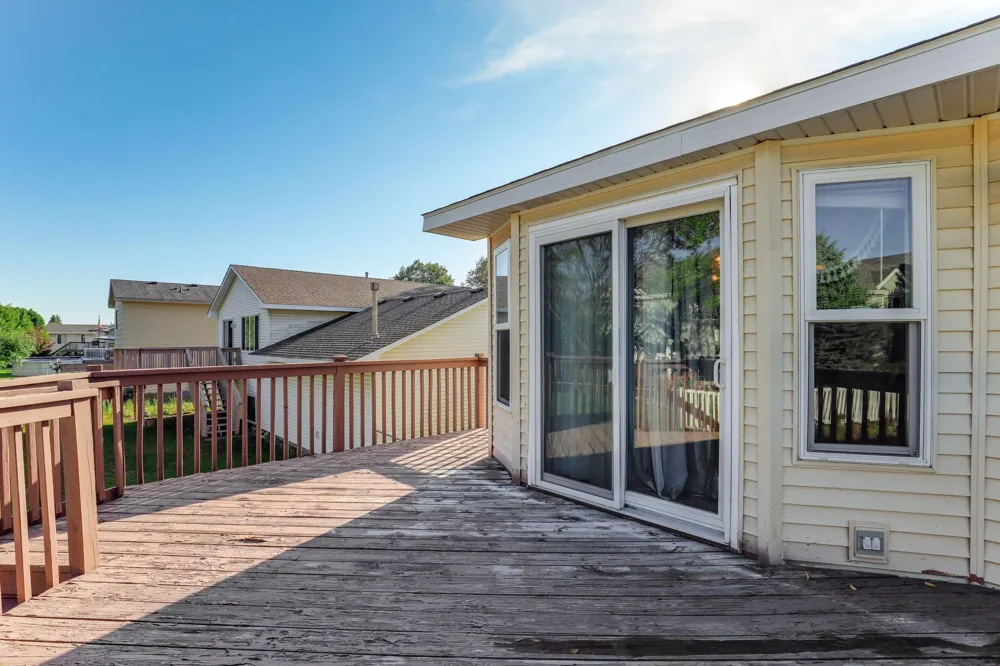 11012 Edgewood Avenue Champlin, MN 55316