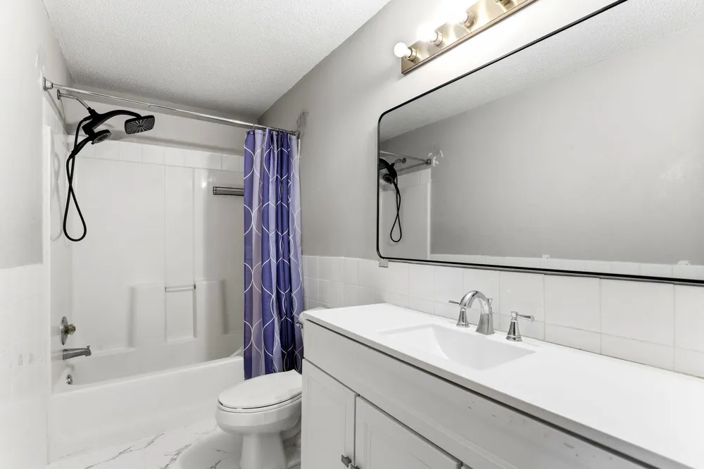 11012 Edgewood Avenue Champlin, MN 55316
