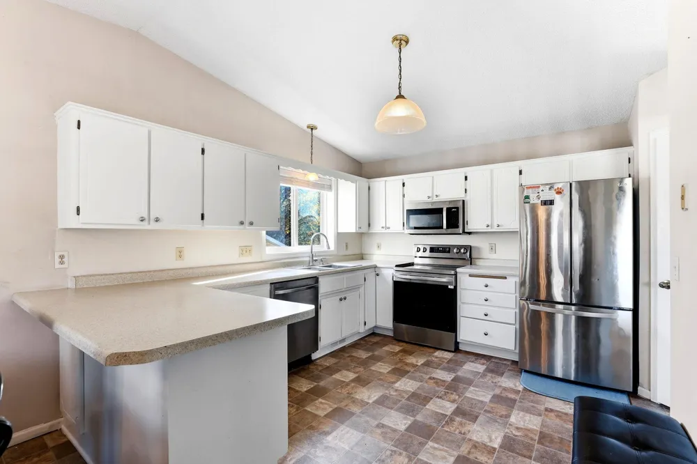 11012 Edgewood Avenue Champlin, MN 55316