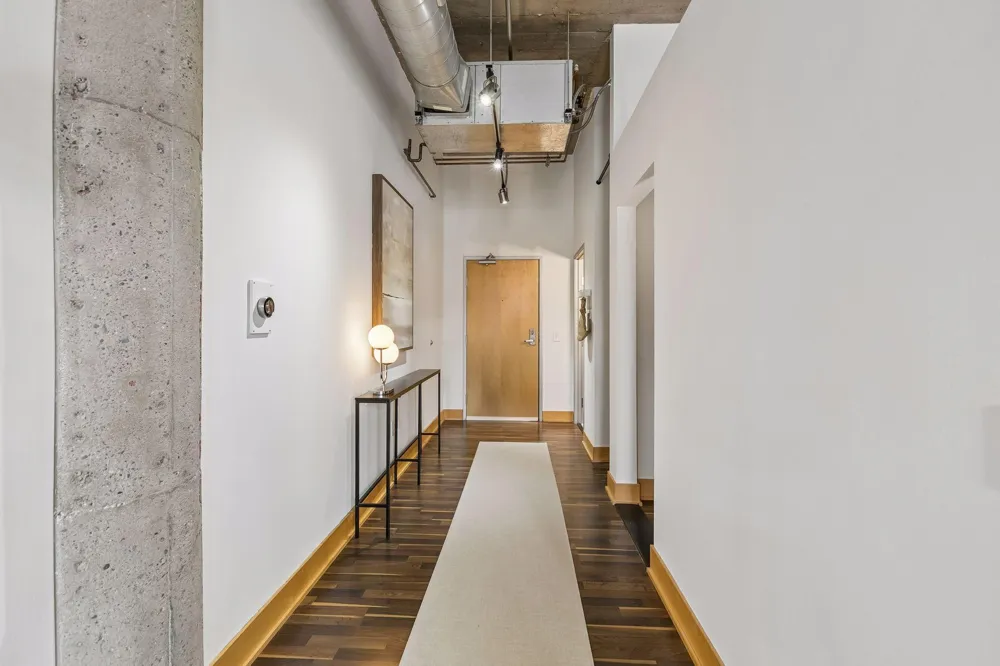 918 3rd Street #309 Minneapolis, MN 55401