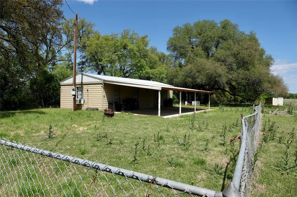 588 County Road 430 Goldthwaite, TX 76844