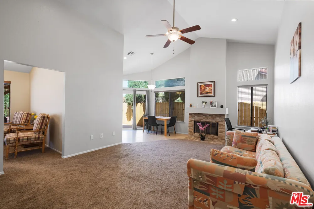 37519 Rose Street Palmdale, CA 93552