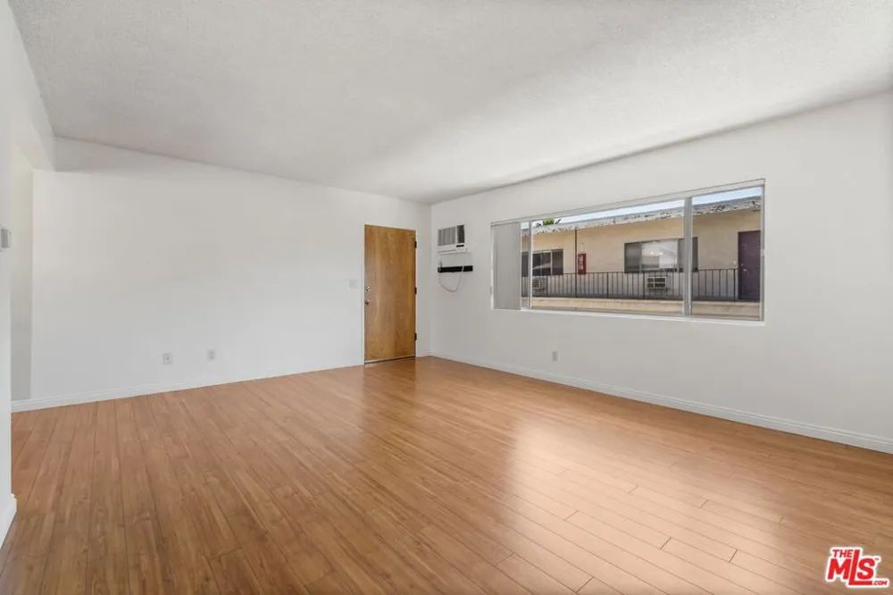 50 S Meridith Ave #4 Pasadena, CA 91106