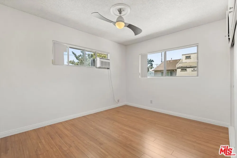 50 S Meridith Ave #4 Pasadena, CA 91106