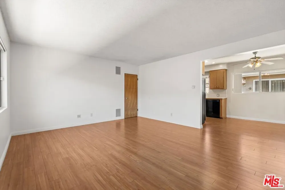 50 S Meridith Ave #4 Pasadena, CA 91106