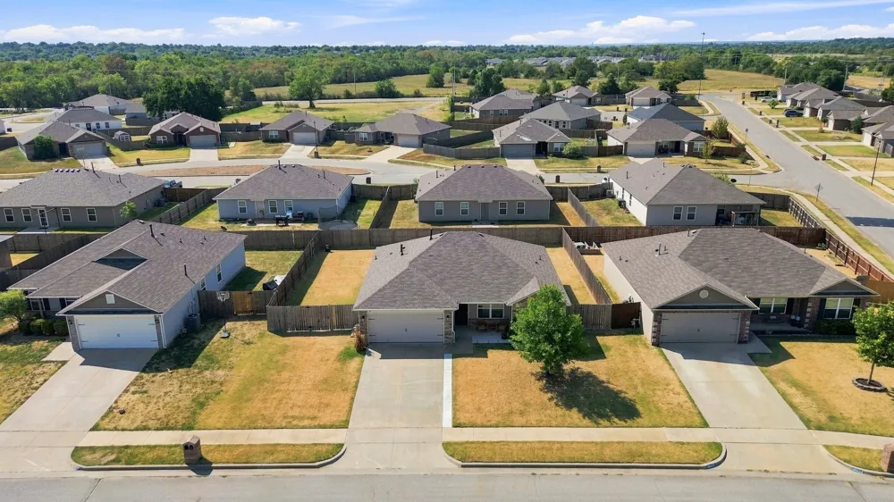 10004 E 107th Place Owasso, OK 74055