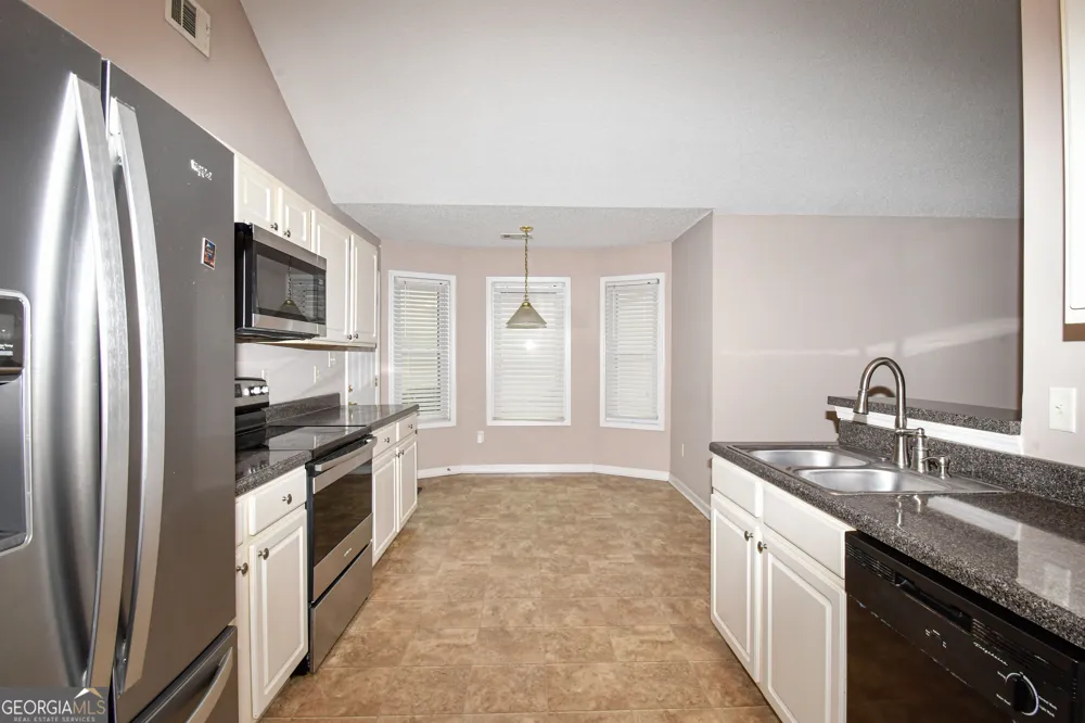 4747 Bob White RUN Lithonia, GA 30038