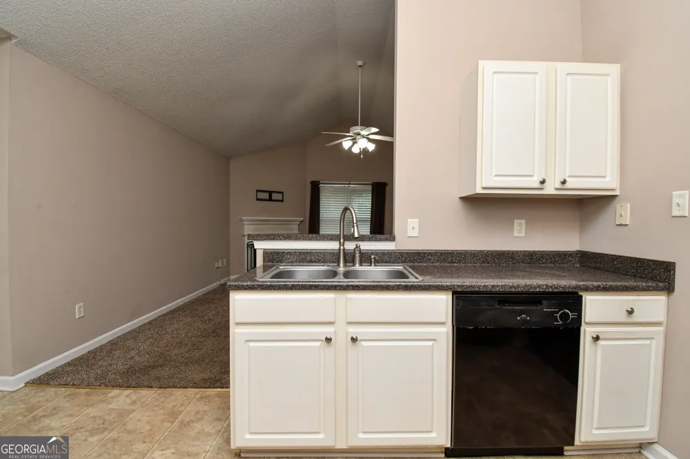 4747 Bob White RUN Lithonia, GA 30038