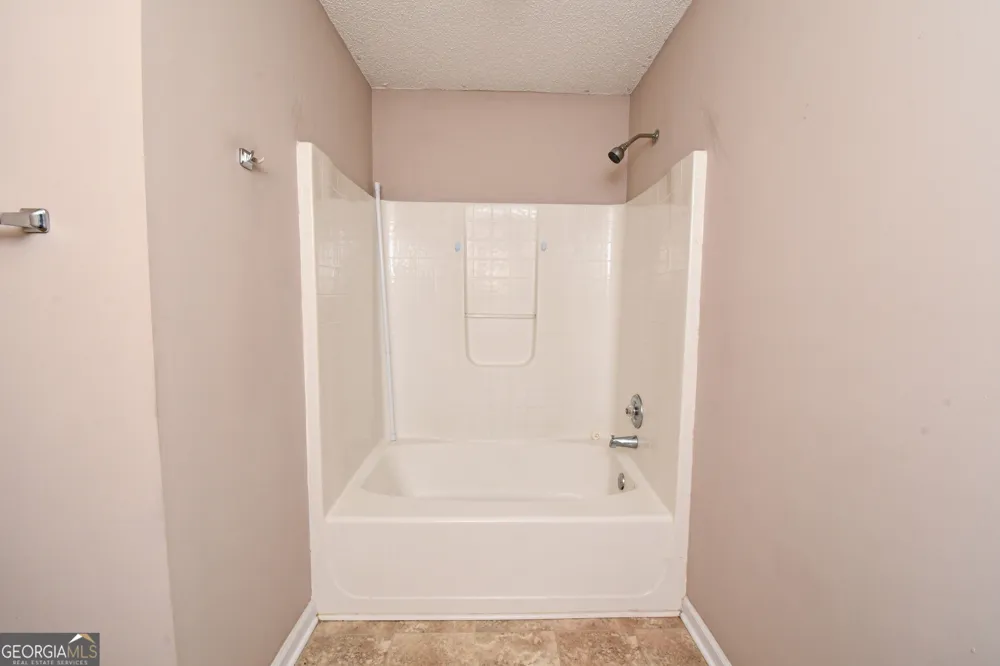 4747 Bob White RUN Lithonia, GA 30038