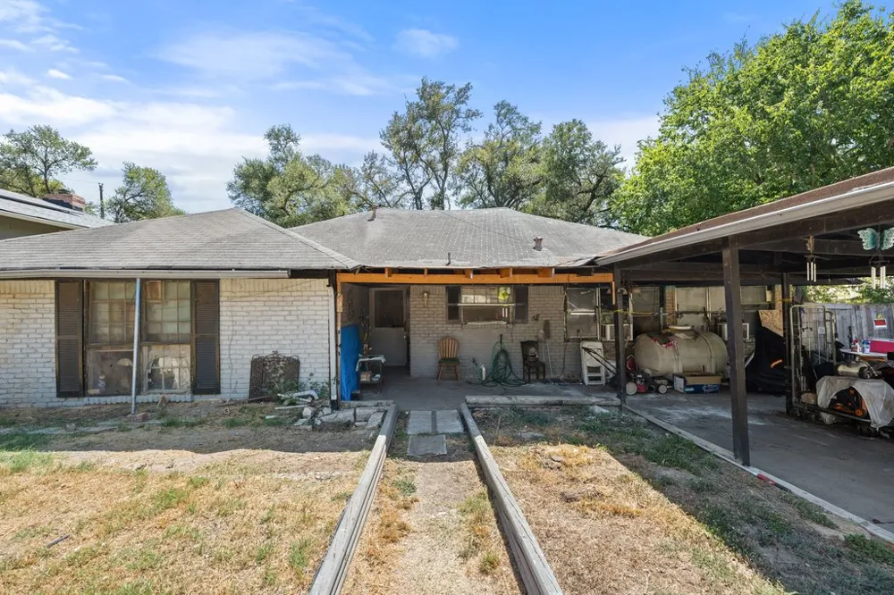 5111 Woodmoor Drive Austin, TX 78721