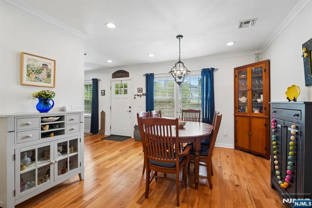 10 David Road Cedar Grove, NJ 07009