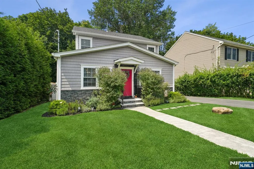 10 David Road Cedar Grove, NJ 07009
