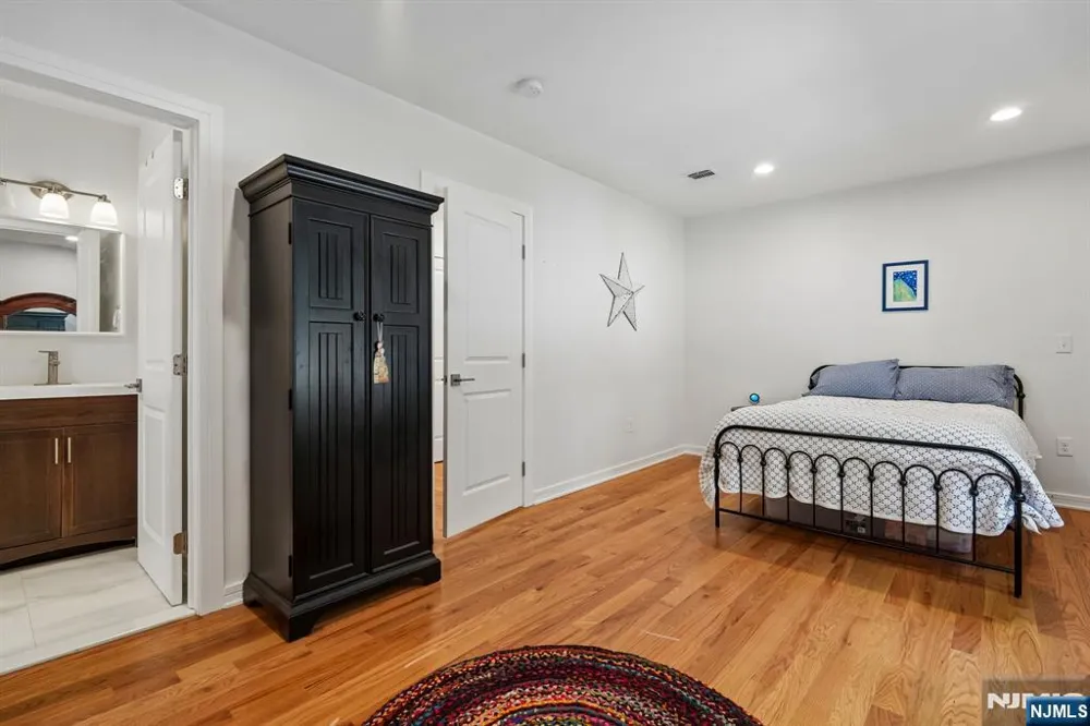 10 David Road Cedar Grove, NJ 07009