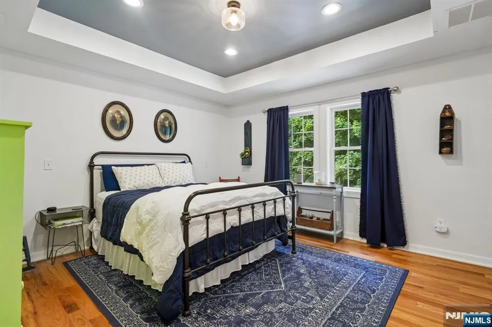 10 David Road Cedar Grove, NJ 07009