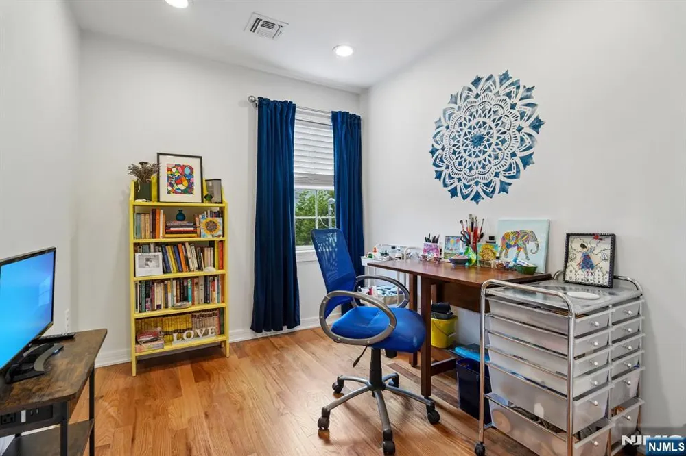 10 David Road Cedar Grove, NJ 07009