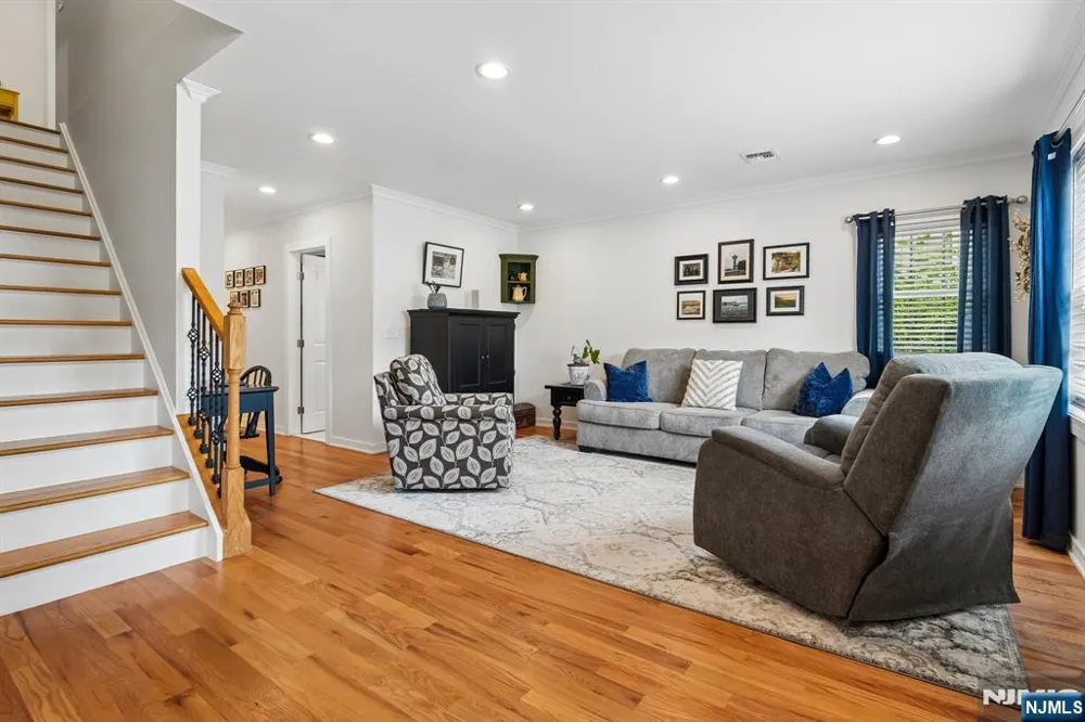 10 David Road Cedar Grove, NJ 07009