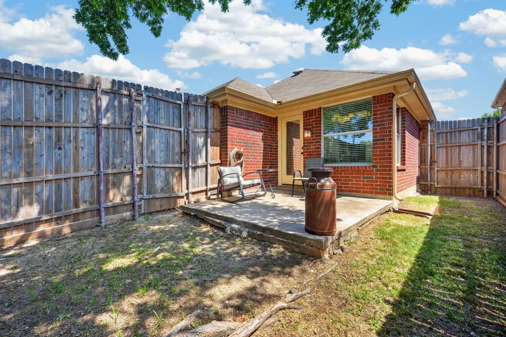 6105 Cheyenne Drive The Colony, TX 75056