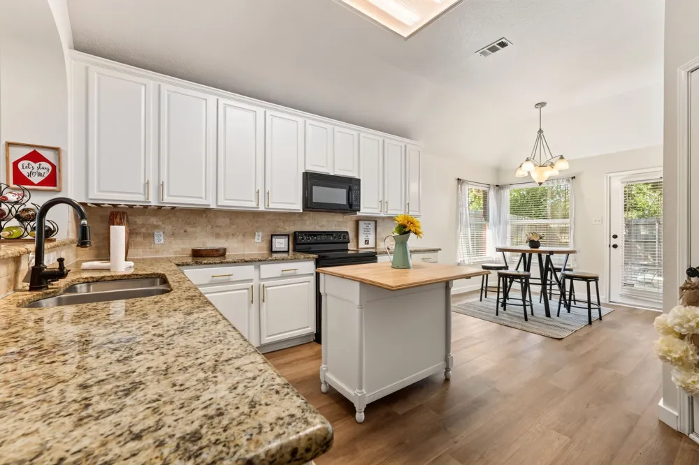 6105 Cheyenne Drive The Colony, TX 75056