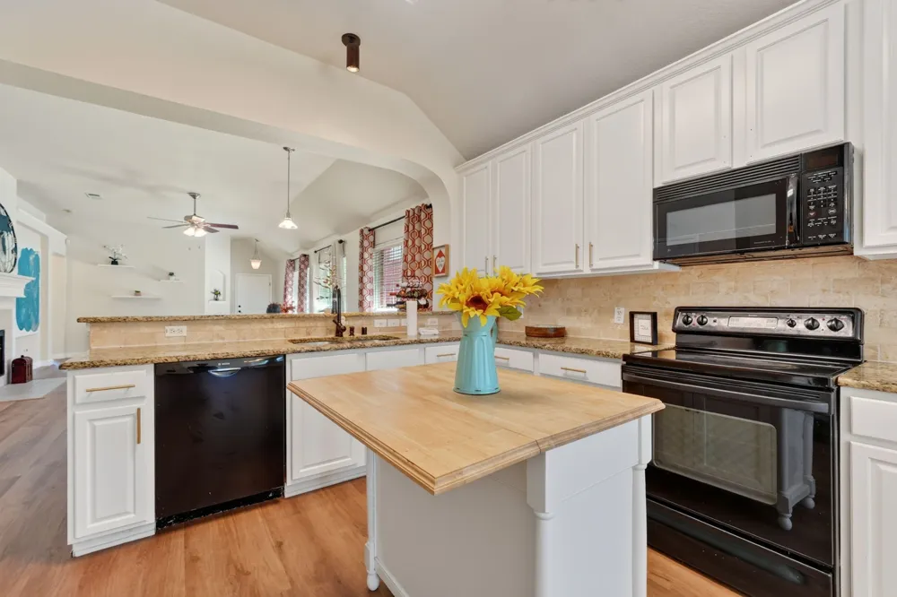 6105 Cheyenne Drive The Colony, TX 75056