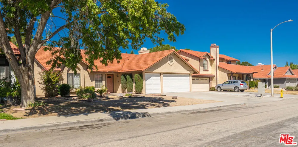 37519 Rose Street Palmdale, CA 93552