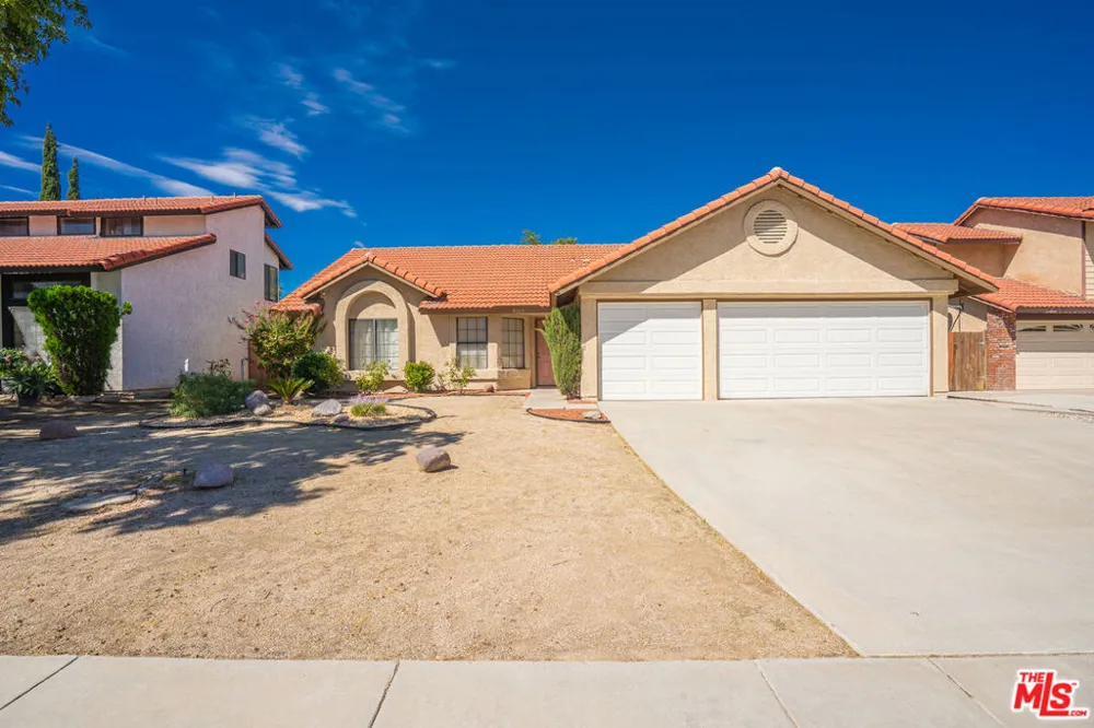 37519 Rose Street Palmdale, CA 93552