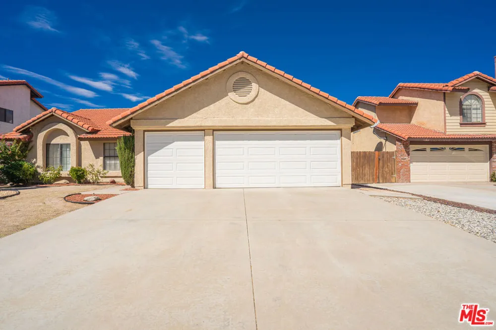 37519 Rose Street Palmdale, CA 93552