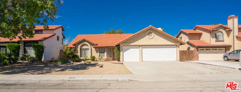 37519 Rose Street Palmdale, CA 93552