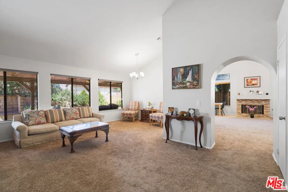 37519 Rose Street Palmdale, CA 93552