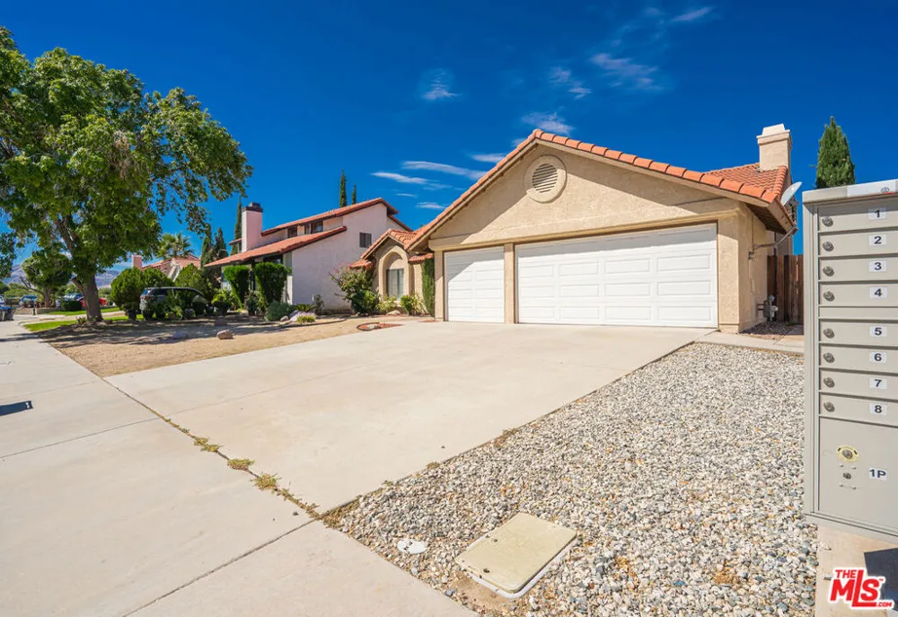 37519 Rose Street Palmdale, CA 93552