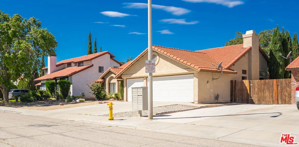 37519 Rose Street Palmdale, CA 93552