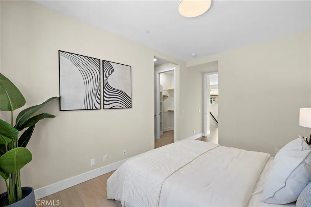 77 Pelican Irvine, CA 92618