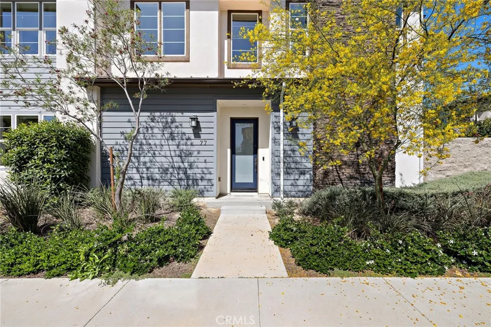 77 Pelican Irvine, CA 92618