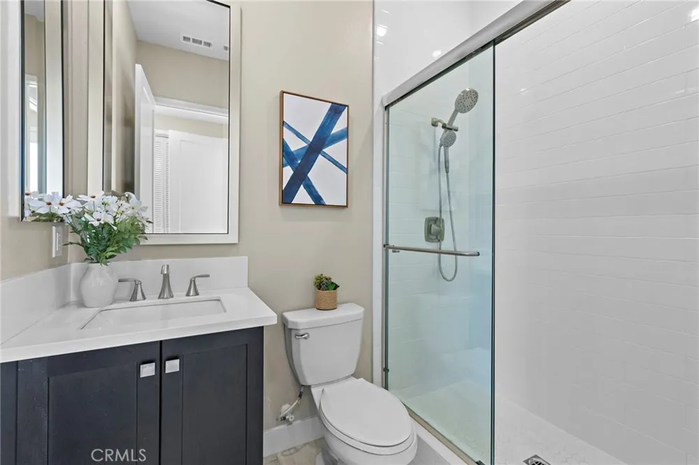 77 Pelican Irvine, CA 92618