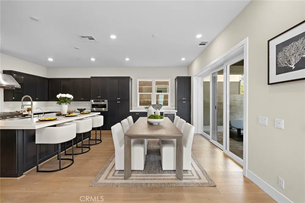 77 Pelican Irvine, CA 92618