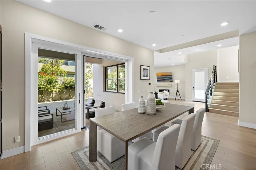 77 Pelican Irvine, CA 92618