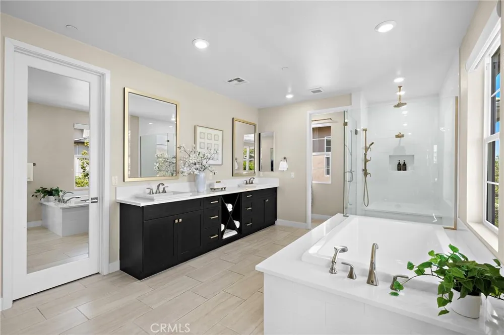 77 Pelican Irvine, CA 92618