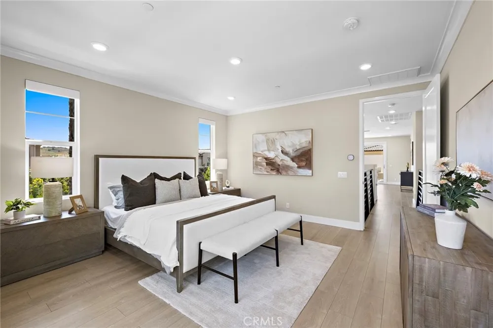 77 Pelican Irvine, CA 92618