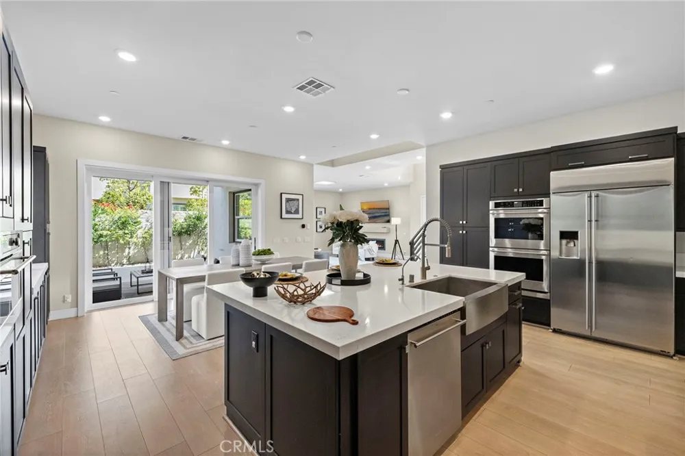 77 Pelican Irvine, CA 92618